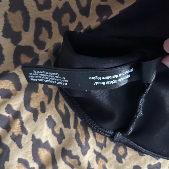 Pink Sports bra one shoulder strap - Picture 4 of 4